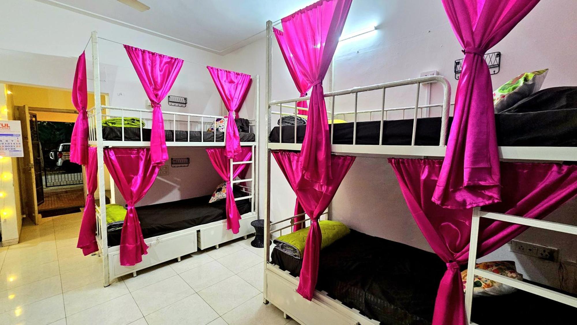 Elephant House - Boutique Hostel & Cowork Méribel Village Extérieur photo