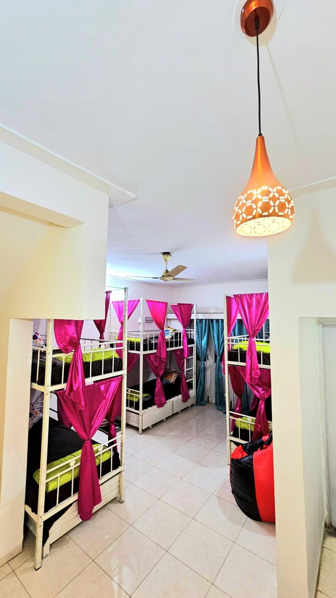 Elephant House - Boutique Hostel & Cowork Méribel Village Extérieur photo