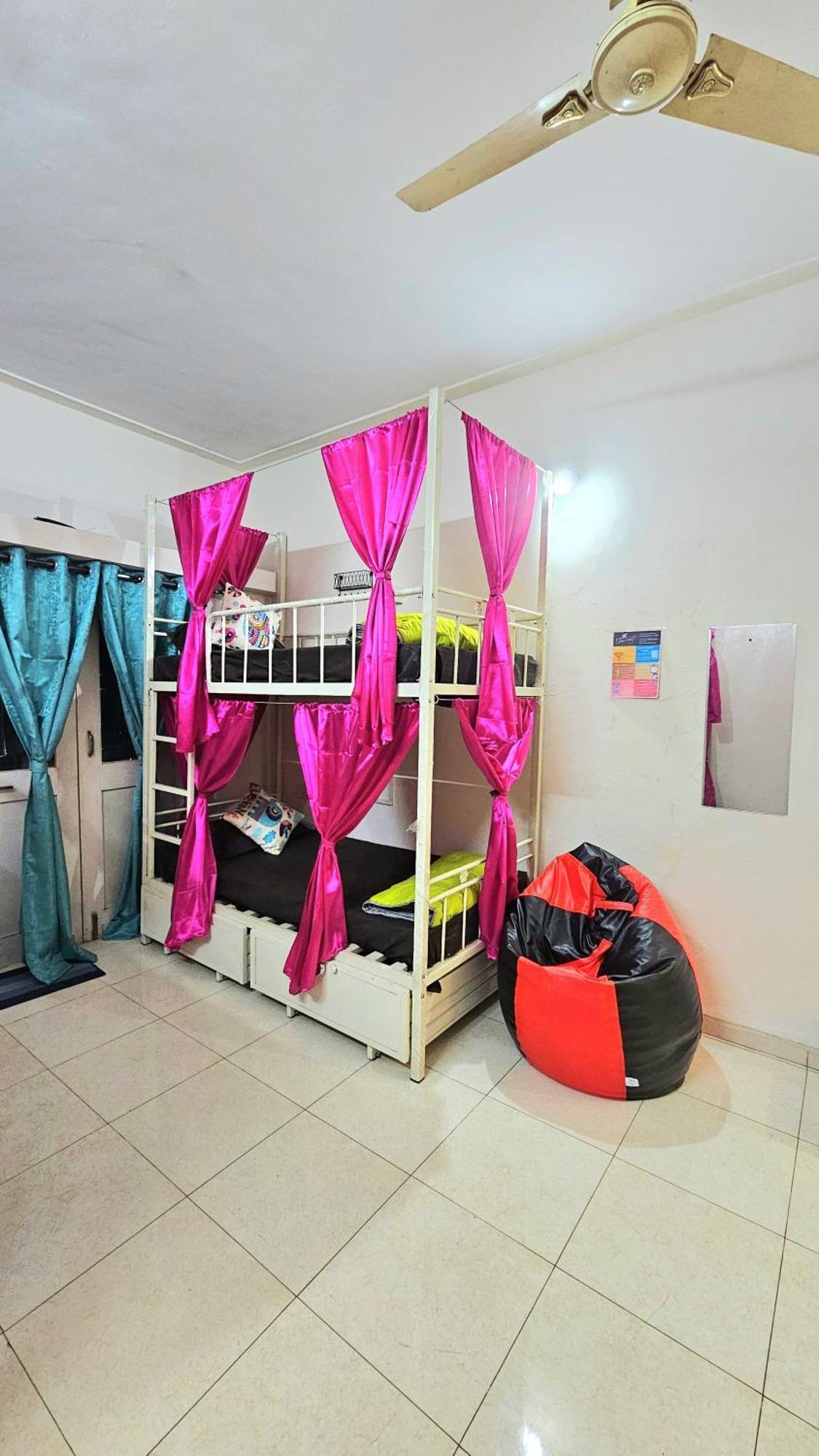 Elephant House - Boutique Hostel & Cowork Méribel Village Extérieur photo