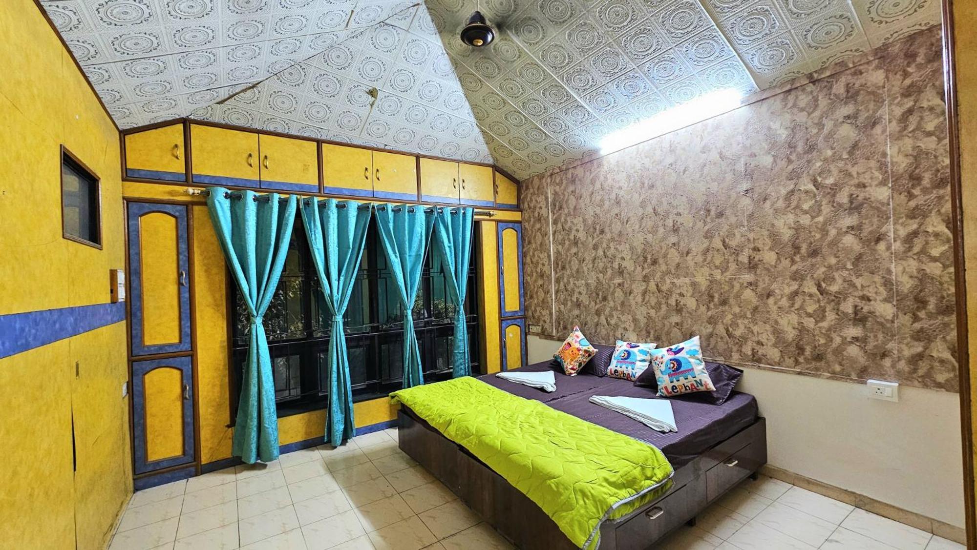 Elephant House - Boutique Hostel & Cowork Méribel Village Extérieur photo