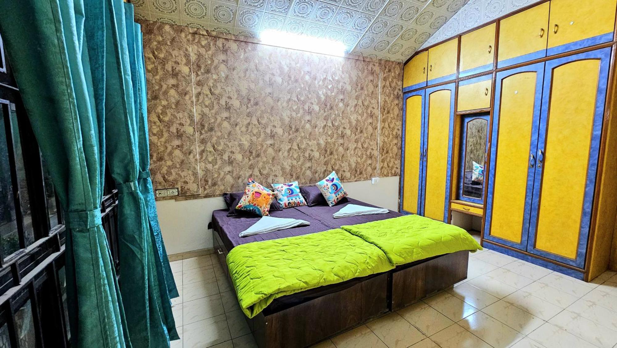 Elephant House - Boutique Hostel & Cowork Méribel Village Extérieur photo